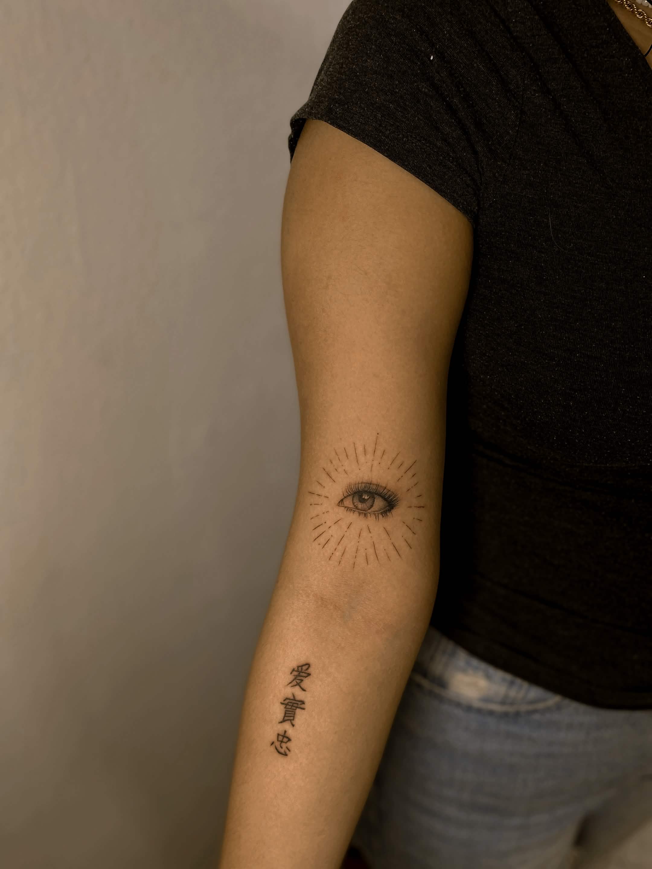 Realistic Eye tattoo fineline